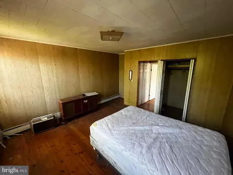 Bedroom - 3001 E Baltimore St, Baltimore, MD 21224 photo 1 of 1