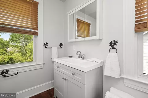 5400 Catalpha Rd, Baltimore, MD 21214 photo 32
