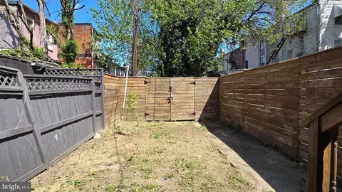 Exterior - 113 S Calhoun St, Baltimore, MD 21223 photo 6 of 9