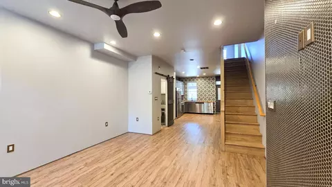 Entry Way - 113 S Calhoun St, Baltimore, MD 21223 photo 3 of 7