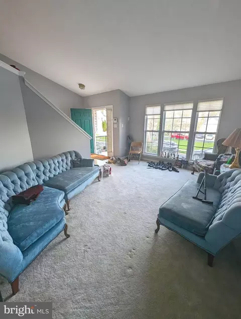 Living - 2 Coralberry Ct, Baltimore, MD 21209 photo 1 of 3