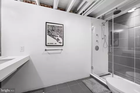 Bath - 609 W 38th St, Baltimore, MD 21211 photo 2 of 3