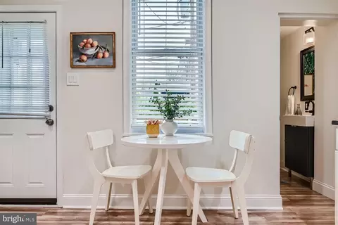 Dining - 4333 Falls Rd, Baltimore, MD 21211 photo 4 of 4