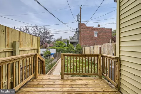 Exterior - 4333 Falls Rd, Baltimore, MD 21211 photo 5 of 6