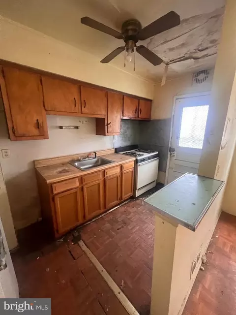 Kitchen - 2121 Braddish Ave, Baltimore, MD 21216 photo 1 of 1