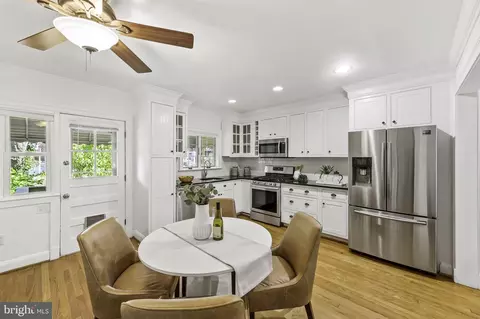 1444 Redfern Ave, Baltimore, MD 21211 photo 6