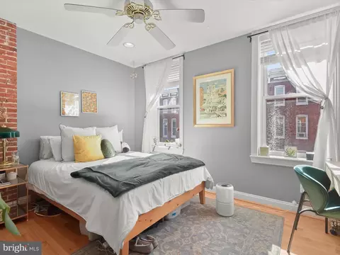 Bedroom - 1613 Light St, Baltimore, MD 21230 photo 3 of 6