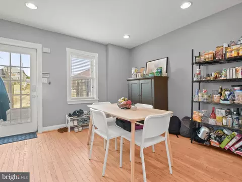Dining - 1613 Light St, Baltimore, MD 21230 photo 1 of 2