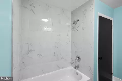 Bath - 7609 Windy Rdg, Baltimore, MD 21236 photo 4 of 5