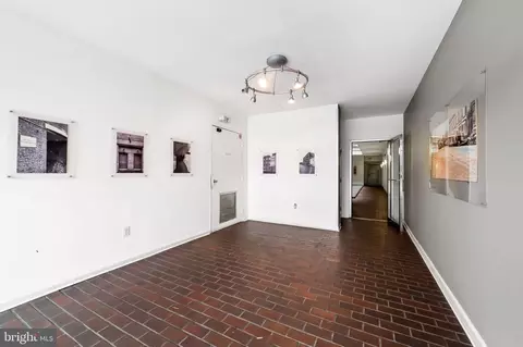 Living - 1011 Hunter St #I-2, Baltimore, MD 21202 photo 1 of 3