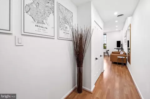 Entry Way - 1011 Hunter St #I-2, Baltimore, MD 21202 photo 2 of 3