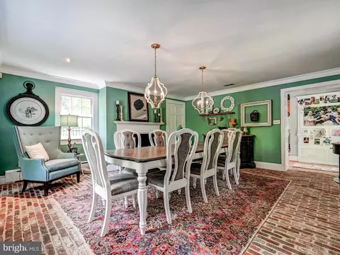 Dining - 400 Northway, Baltimore, MD 21218 photo 5 of 5