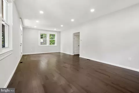 12 Mallow Hill Rd, Baltimore, MD 21229 photo 7