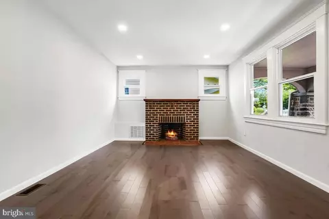 12 Mallow Hill Rd, Baltimore, MD 21229 photo 6