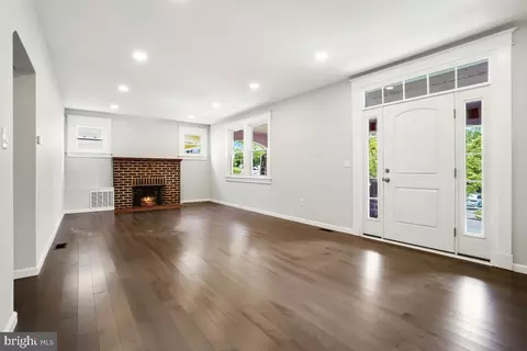 12 Mallow Hill Rd, Baltimore, MD 21229 photo 5
