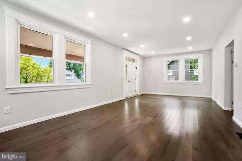 12 Mallow Hill Rd, Baltimore, MD 21229 photo 8