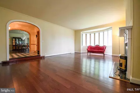 Living - 3510 Sequoia Ave, Baltimore, MD 21215 photo 2 of 7