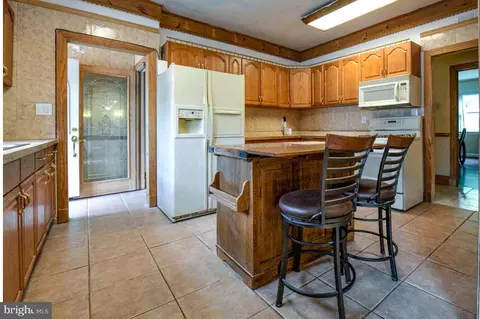 Kitchen - 3510 Sequoia Ave, Baltimore, MD 21215 photo 2 of 3