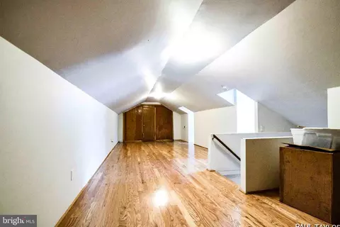 Entry Way - 3510 Sequoia Ave, Baltimore, MD 21215 photo 4 of 4