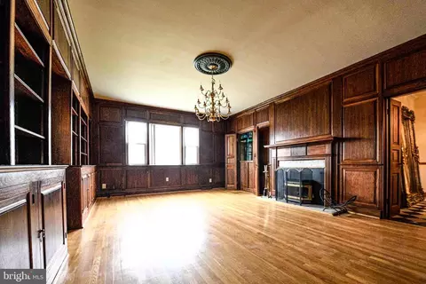 Living - 3510 Sequoia Ave, Baltimore, MD 21215 photo 5 of 7