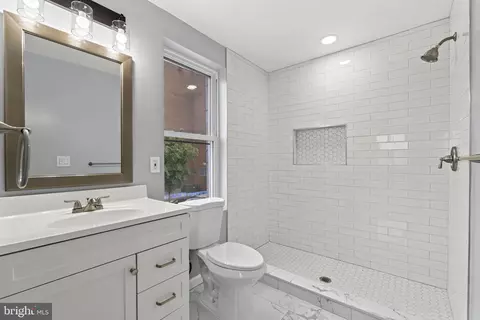 Bath - 3209 E Pratt St, Baltimore, MD 21224 photo 3 of 4