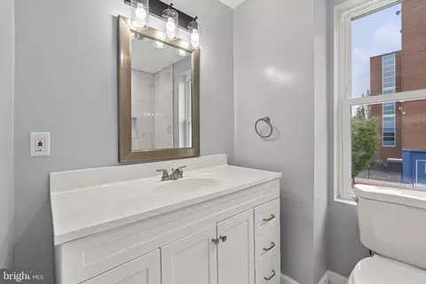 Bath - 3209 E Pratt St, Baltimore, MD 21224 photo 2 of 4