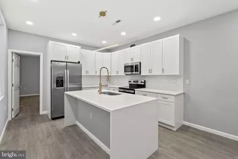 Kitchen - 3209 E Pratt St, Baltimore, MD 21224 photo 4 of 4