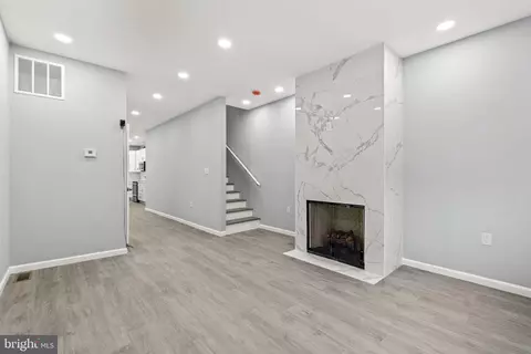 Living - 3209 E Pratt St, Baltimore, MD 21224 photo 2 of 3