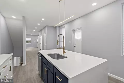 Kitchen - 3209 E Pratt St, Baltimore, MD 21224 photo 2 of 4