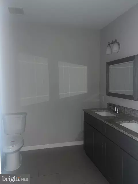 Bath - 3403 Walbrook Ave, Baltimore, MD 21216 photo 2 of 2
