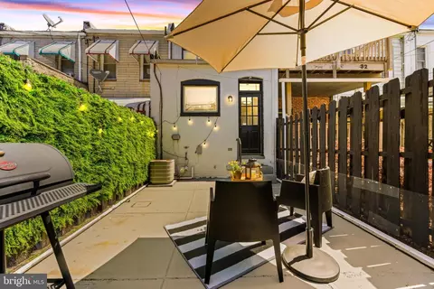 Exterior - 30 S Decker Ave, Baltimore, MD 21224 photo 4 of 5