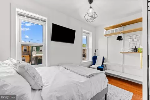 Bedroom - 30 S Decker Ave, Baltimore, MD 21224 photo 4 of 7