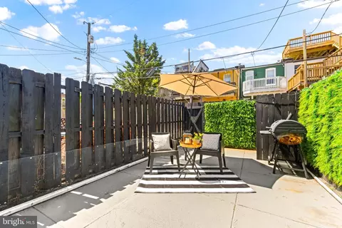 Exterior - 30 S Decker Ave, Baltimore, MD 21224 photo 2 of 5