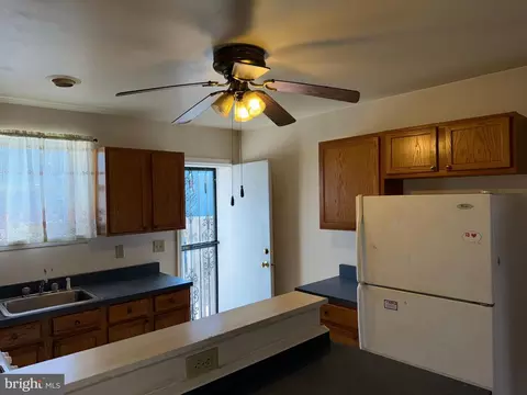 Kitchen - 1231 Bayard St, Baltimore, MD 21230 photo 2 of 3