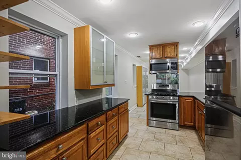 231 S Regester St, Baltimore, MD 21231