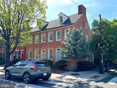 Exterior - 1 E Montgomery St, Baltimore, MD 21230 photo 2 of 4