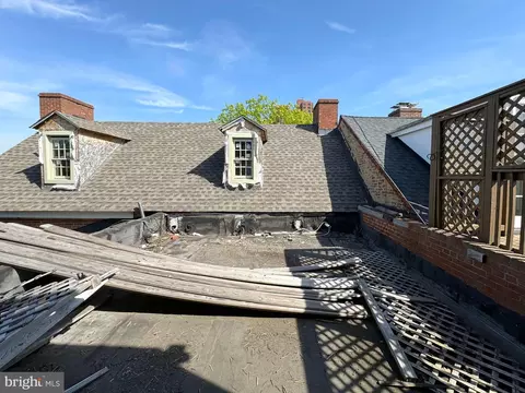 Exterior - 1 E Montgomery St, Baltimore, MD 21230 photo 3 of 4
