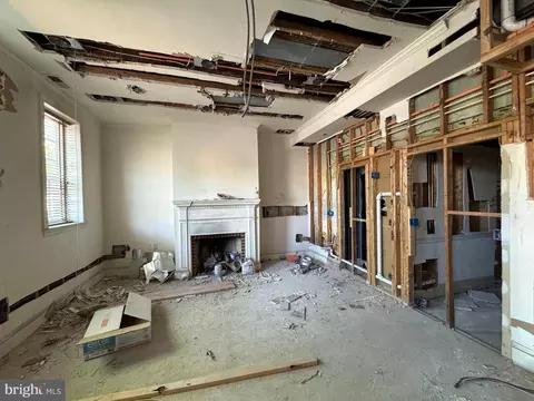 Exterior - 1 E Montgomery St, Baltimore, MD 21230 photo 4 of 4