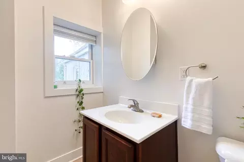 404 E Lanvale St E, Baltimore, MD 21202 photo 13