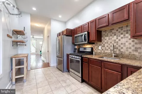 404 E Lanvale St E, Baltimore, MD 21202 photo 7