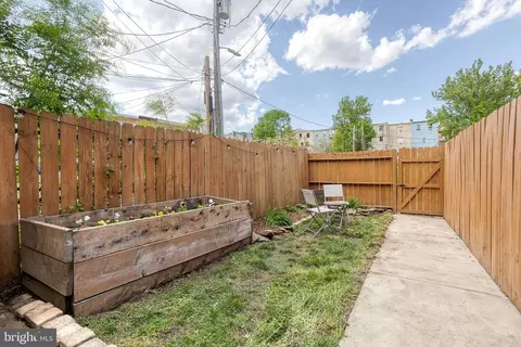 404 E Lanvale St E, Baltimore, MD 21202 photo 8