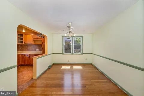 Dining - 3503 Kenyon Ave, Baltimore, MD 21213 photo 2 of 2