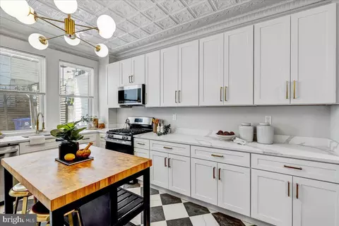 Kitchen - 2403 E Fairmount Ave, Baltimore, MD 21224 photo 2 of 5