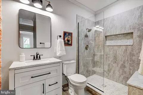 Bath - 2403 E Fairmount Ave, Baltimore, MD 21224 photo 1 of 4