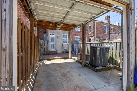 Exterior - 114 Hamburg St E, Baltimore, MD 21230 photo 3 of 3