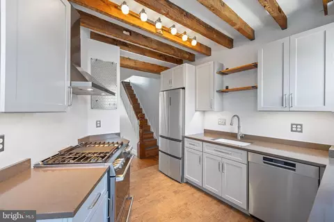 Kitchen - 114 Hamburg St E, Baltimore, MD 21230 photo 3 of 5