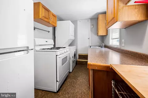 Kitchen - 319 S Duncan St, Baltimore, MD 21231 photo 1 of 5