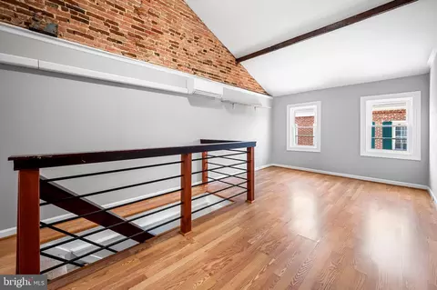 Entry Way - 319 S Duncan St, Baltimore, MD 21231 photo 3 of 3