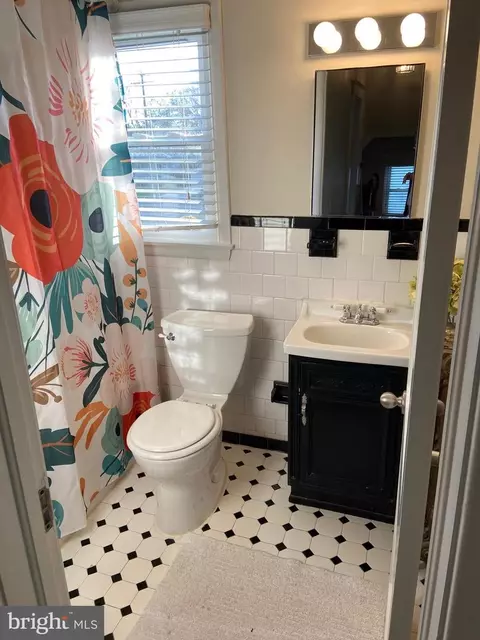 Bath - 4800 Edgar Ter, Baltimore, MD 21214 photo 1 of 1