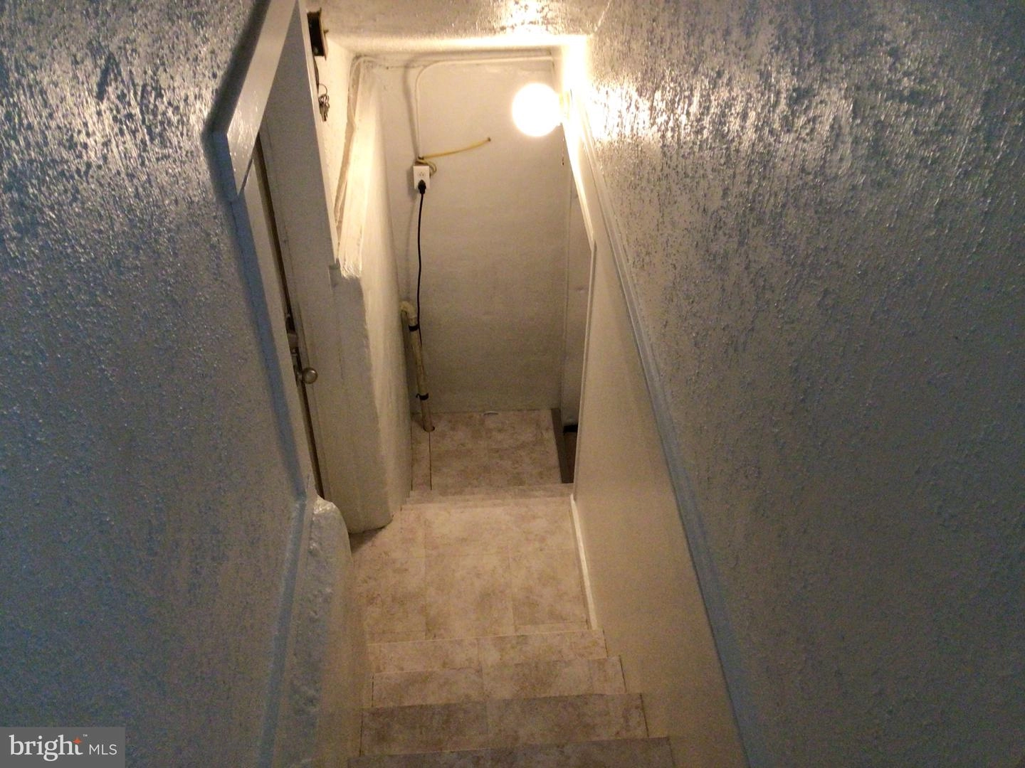 Entry Way - 4800 Edgar Ter, Baltimore, MD 21214 photo 4 of 4